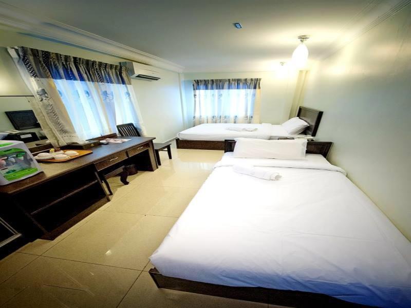 Hotel Bintang Indah Kota Bharu Exterior foto